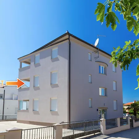 Lejlighed Boro - A3 First Floor - Mpolo *