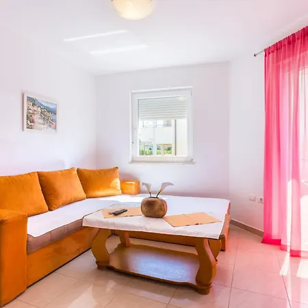 Boro - A3 First Floor - Mpolo *