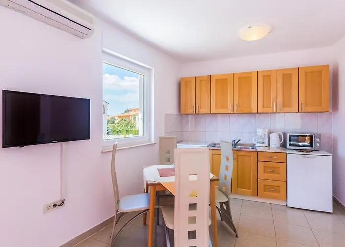 Boro - A3 First Floor - Mpolo Medulin